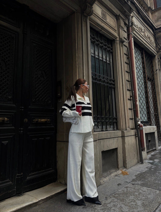 Ensemble tricoté élégant avec détails rayés Taille Standard Réf9977