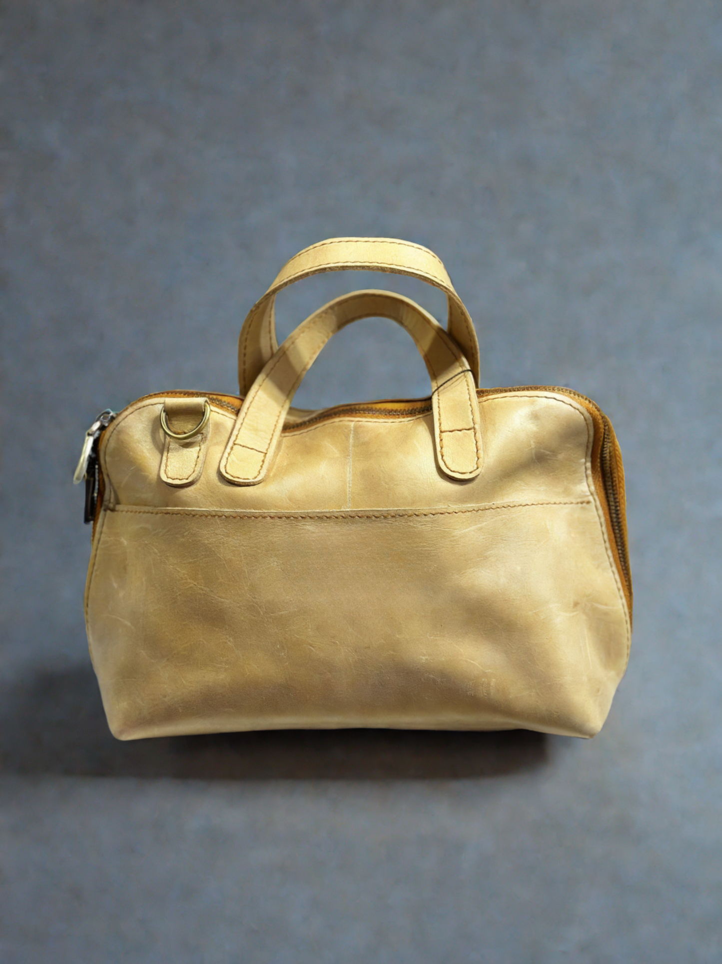 Sac à main en cuir veritable