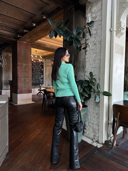 Pull tricoté élégant boutonné Réf1287