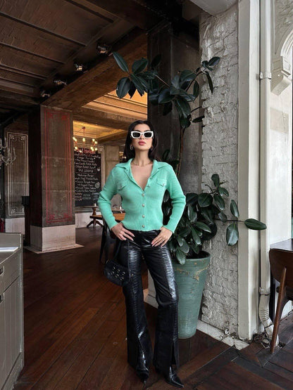 Pull tricoté élégant boutonné Réf1287