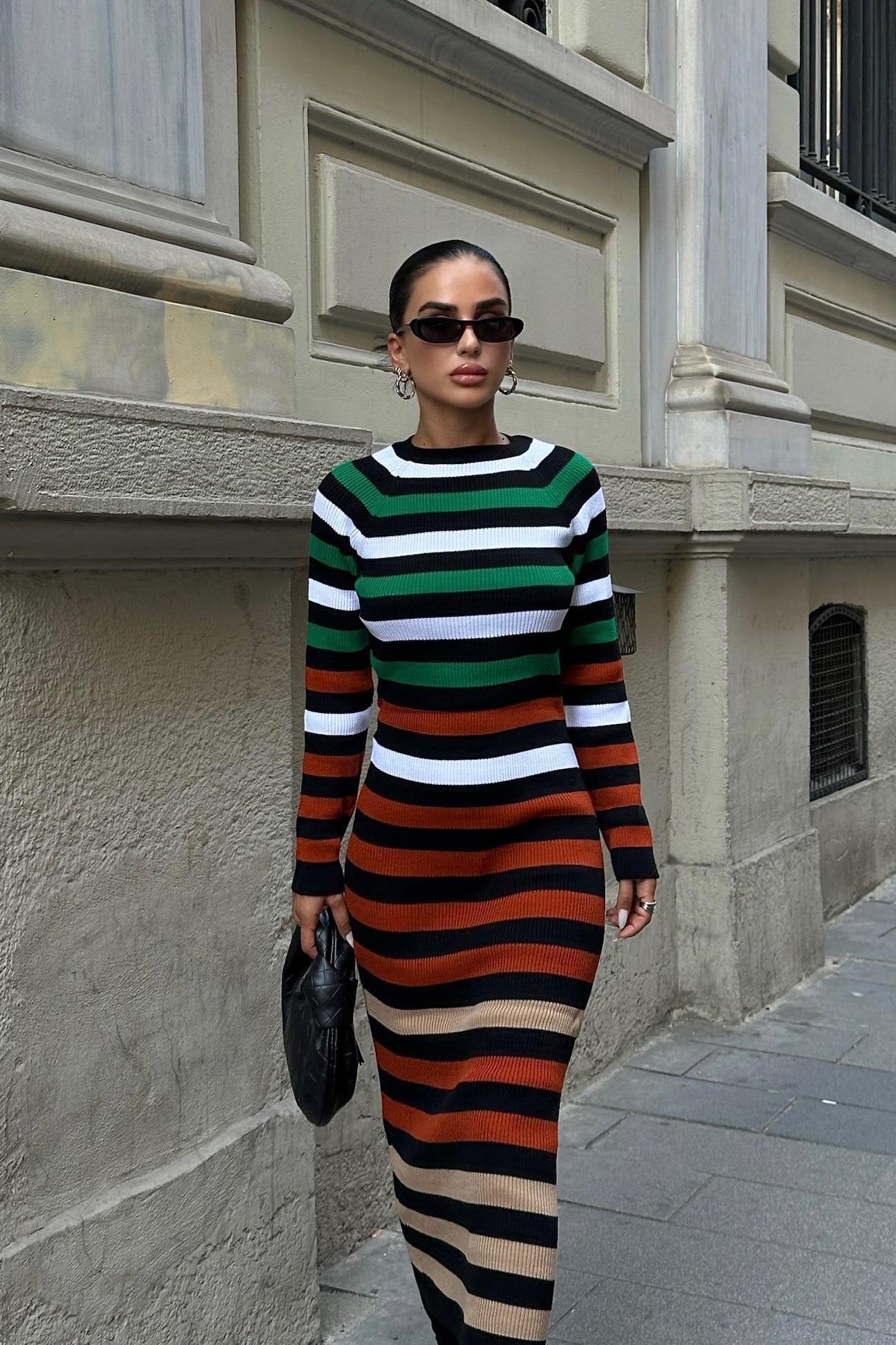 Robe Midi en Tricot à Rayures Colorées Réf2504