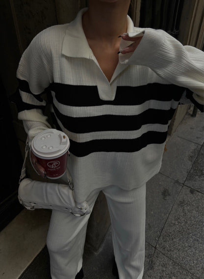 Ensemble tricoté élégant avec détails rayés Taille Standard Réf9977