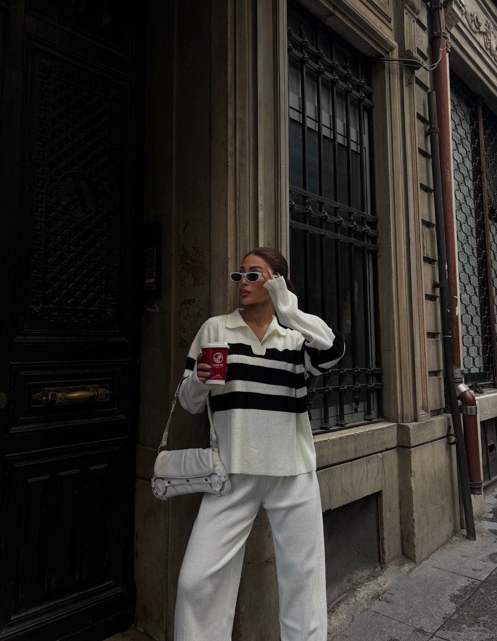 Ensemble tricoté élégant avec détails rayés Taille Standard Réf9977