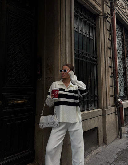 Ensemble tricoté élégant avec détails rayés Taille Standard Réf9977